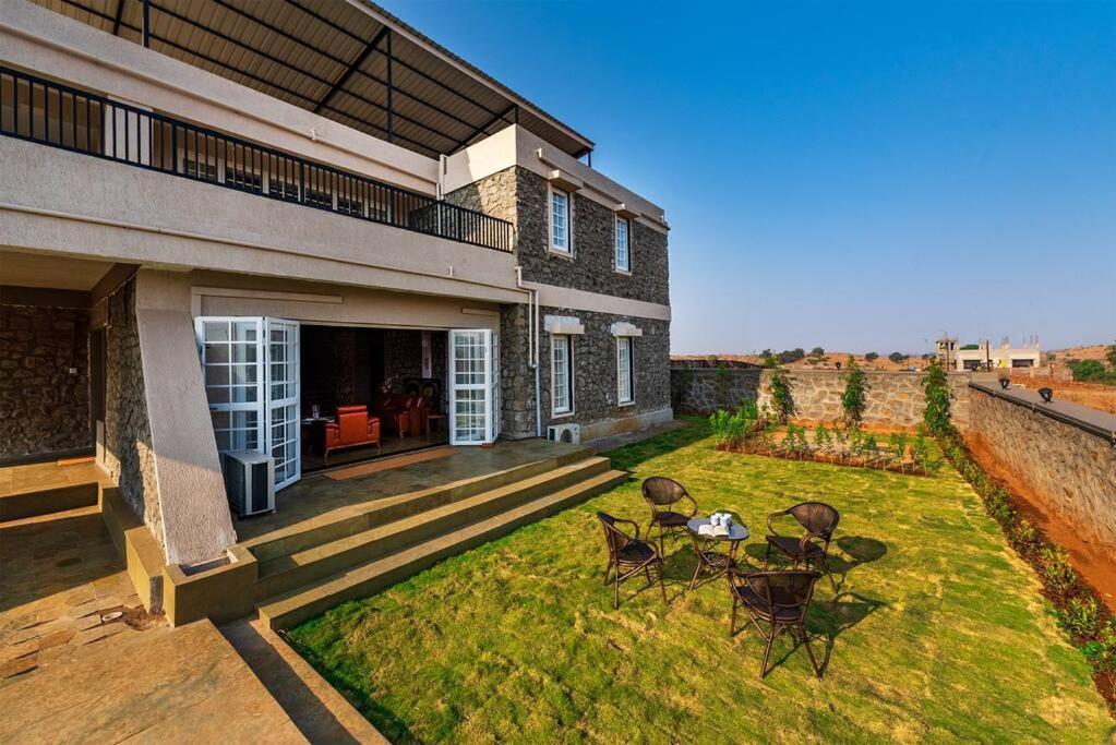 Stone Mansion By Phoenix Stays איגטפורי מראה חיצוני תמונה
