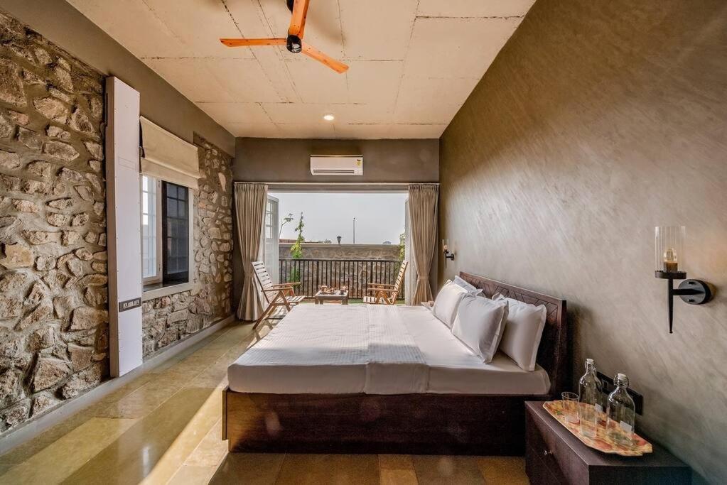 Stone Mansion By Phoenix Stays איגטפורי מראה חיצוני תמונה