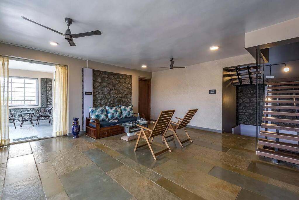 Stone Mansion By Phoenix Stays איגטפורי מראה חיצוני תמונה