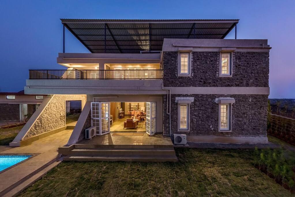 Stone Mansion By Phoenix Stays איגטפורי מראה חיצוני תמונה