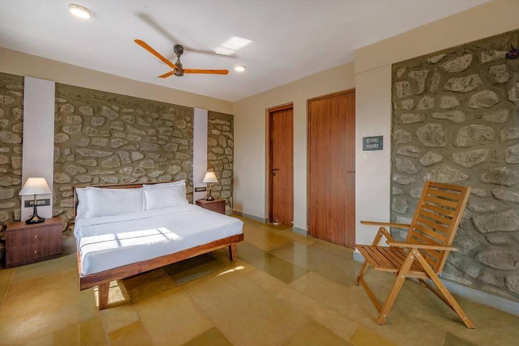 Stone Mansion By Phoenix Stays איגטפורי מראה חיצוני תמונה