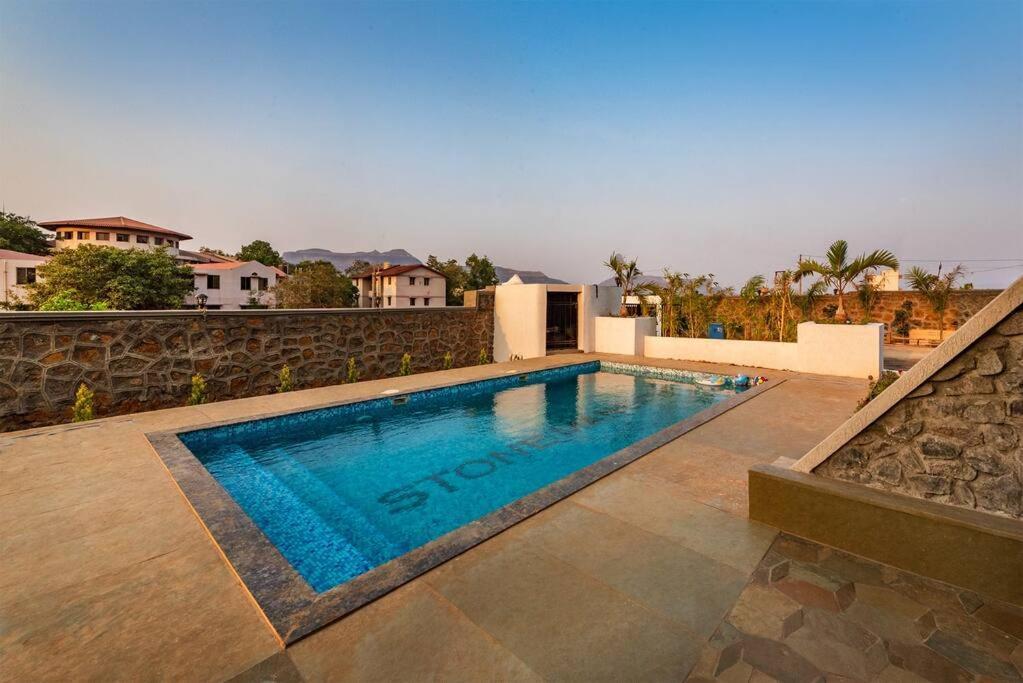 Stone Mansion By Phoenix Stays איגטפורי מראה חיצוני תמונה