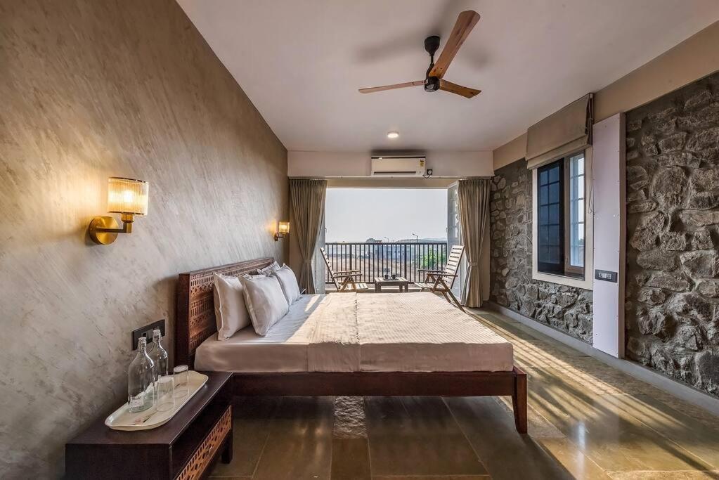 Stone Mansion By Phoenix Stays איגטפורי מראה חיצוני תמונה