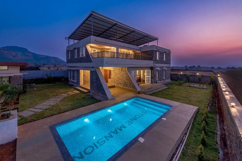 Stone Mansion By Phoenix Stays איגטפורי מראה חיצוני תמונה