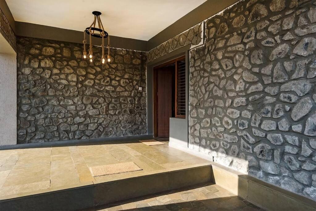 Stone Mansion By Phoenix Stays איגטפורי מראה חיצוני תמונה